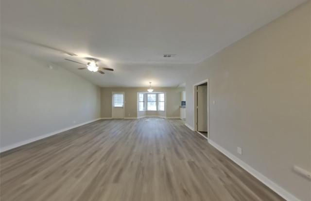 921 loganwood Gallery 2