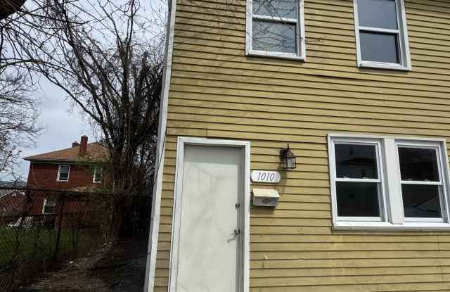 1010 Weston Way photos photos