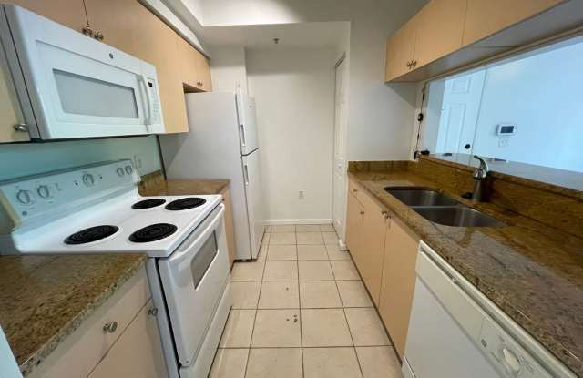 ANNUAL RENTAL - RESERVE AT NAPLES 2 BED / 1 BATH photos photos