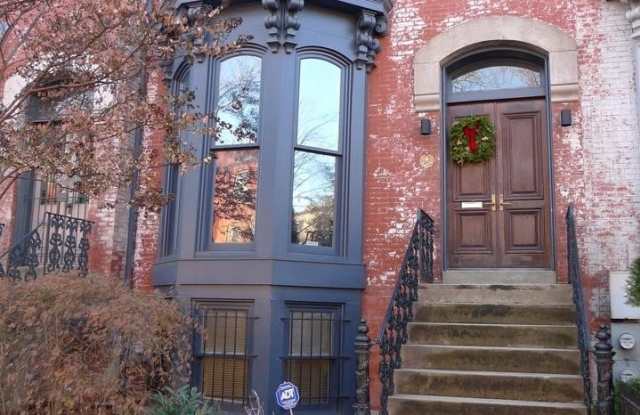 1312 R ST NW photos photos