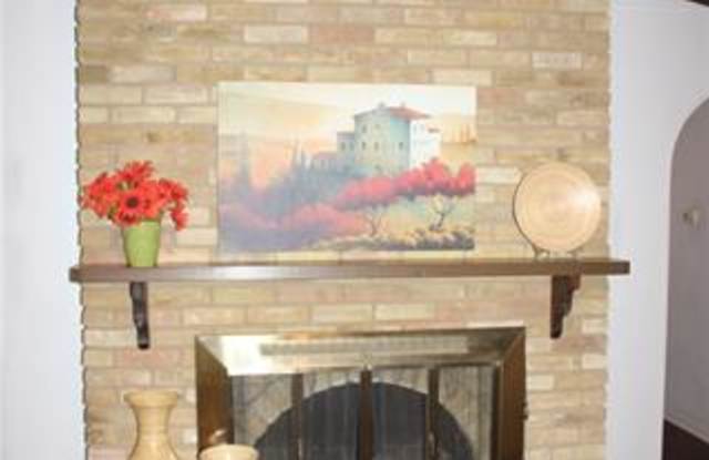 1839 E Cedar Elm Drive Gallery 3
