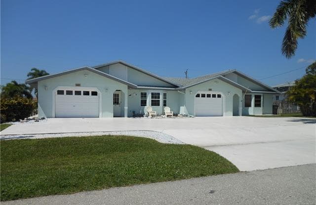 1422 SE 8th AVE - 1422 Southeast 8th Avenue, Cape Coral, FL 33990