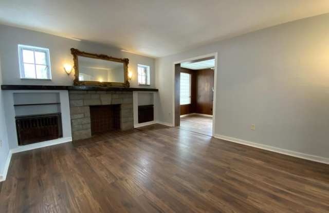 16 W Garden Rd. Gallery 3