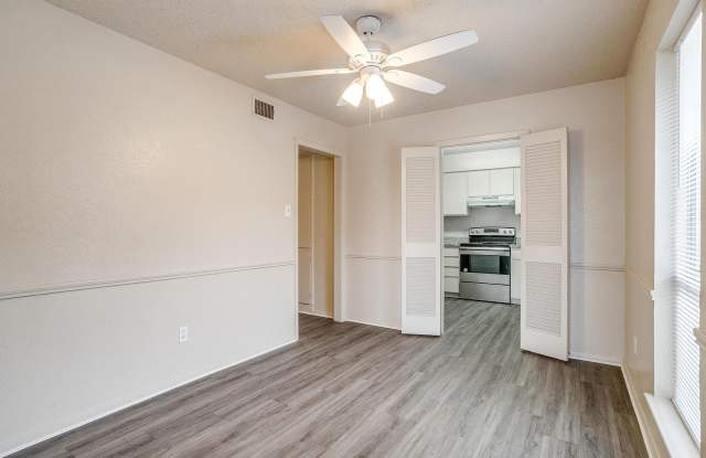 HALF OFF FIRST MONTH'S RENT Gallery 3