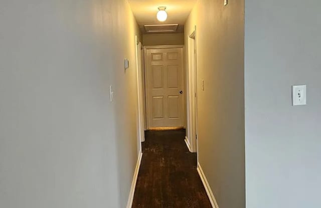 1343 Hinton St Gallery 4