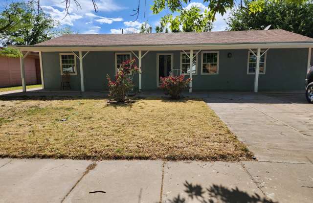 3014 North Garden Avenue - 3014 North Garden Avenue, Roswell, NM 88201