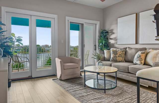 Newly remodeled condo in the heart of Carillon Village with spectacular views! Gallery 4