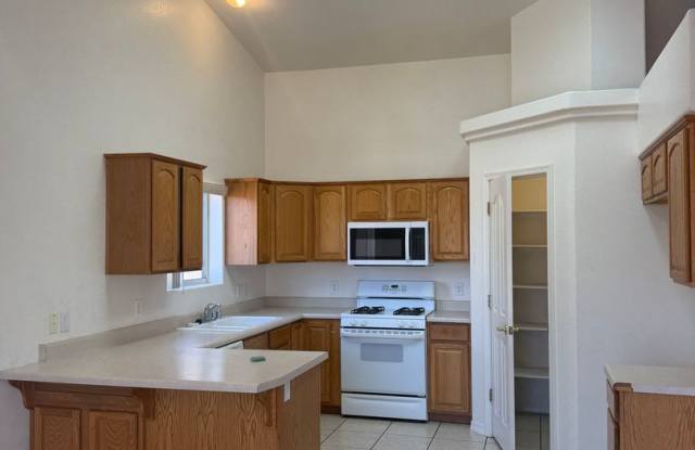 3 Bedroom 2 Bathroon Home Gallery 3