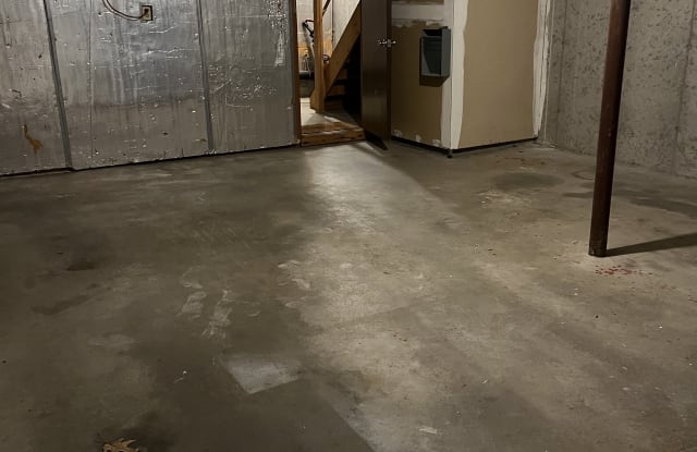 695 Churchill Drive Gallery 2