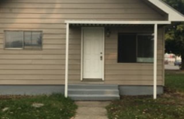 2627 E. HOFFMAN AVE. - 2627 East Hoffman Avenue, Spokane, WA 99207