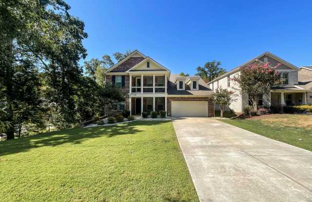 214 Smithfield Drive Gallery 2