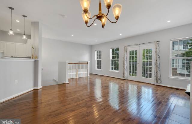 8127 HARPER VALLEY LANE Gallery 3
