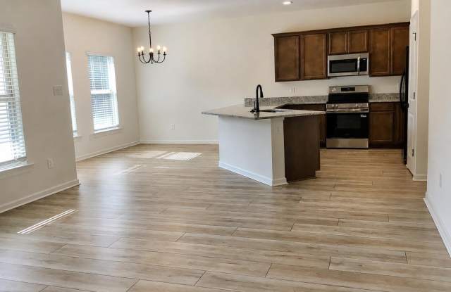 23661 Sweetbriar Ct Gallery 2