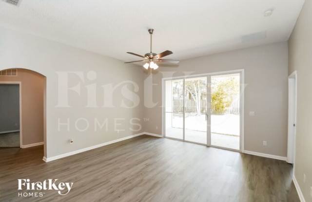 86048 Red Holly Place Gallery 4