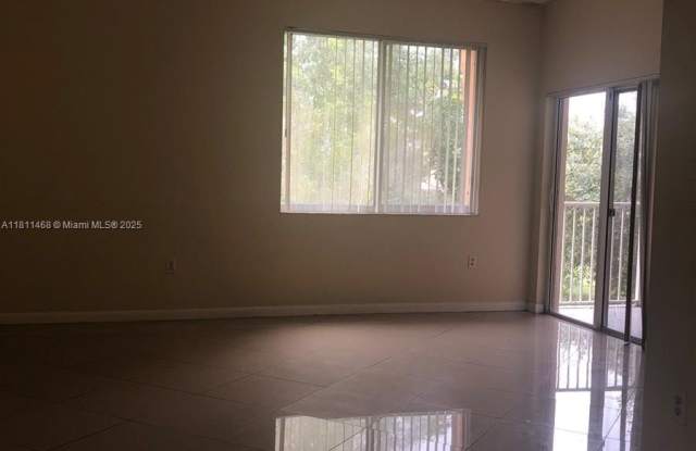 6992 SW 39th St photos photos