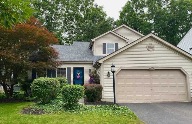 4BR Westerville Rental – Finished Basement, Walk to Schools,  Backyard Retreat with Fireplace photos photos