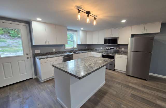 1654 Quaker Valley Road photos photos