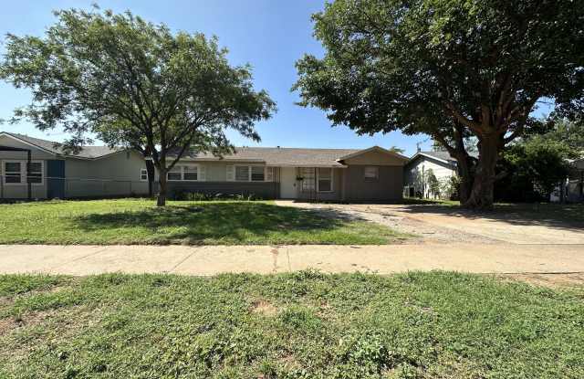 2612 E Auburn Street photos photos