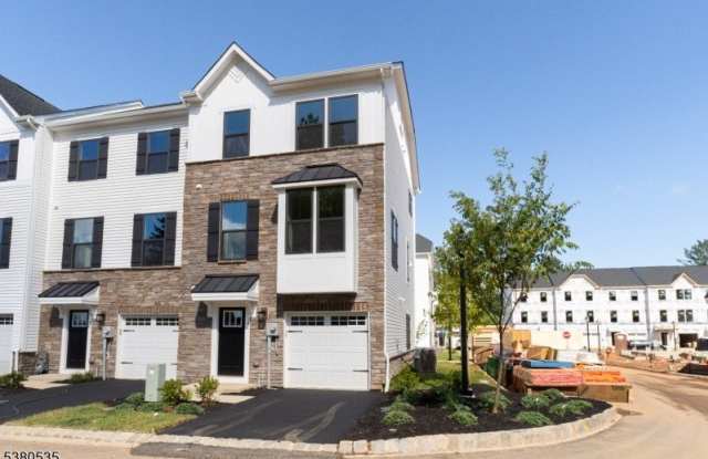 10 Saw Mill Cir photos photos