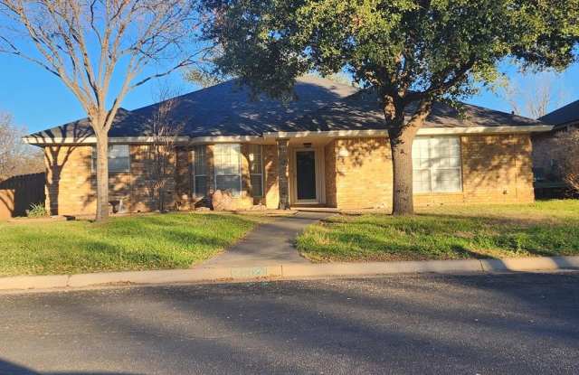 4802 Royal Oak Dr - 4802 Royal Oak Drive, San Angelo, TX 76904