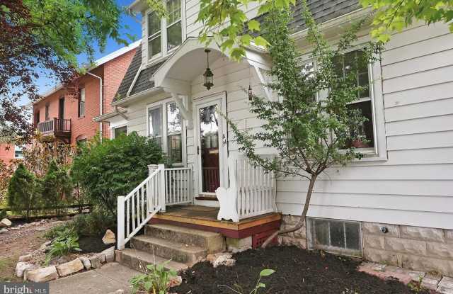 Single family home in Camp Hill Gallery 3