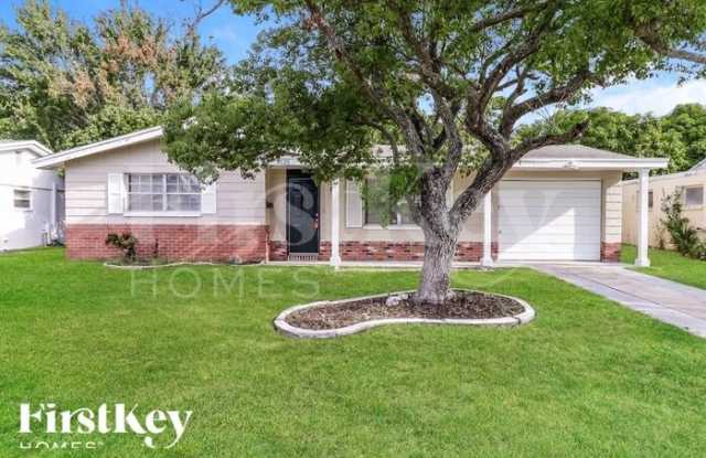 4125 Woodsville Drive - 4125 Woodsville Drive, Beacon Square, FL 34652 4125 Woodsville Drive - 4125 Woodsville Drive, Beacon Square, FL 34652
