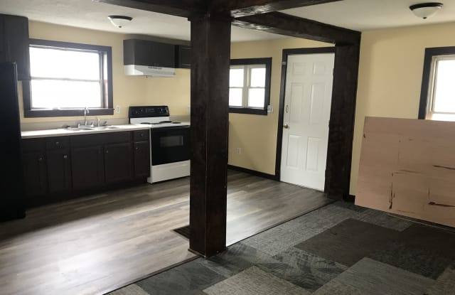 1805 Whitney St - 1805 Whitney Street, Charleston, WV 25302