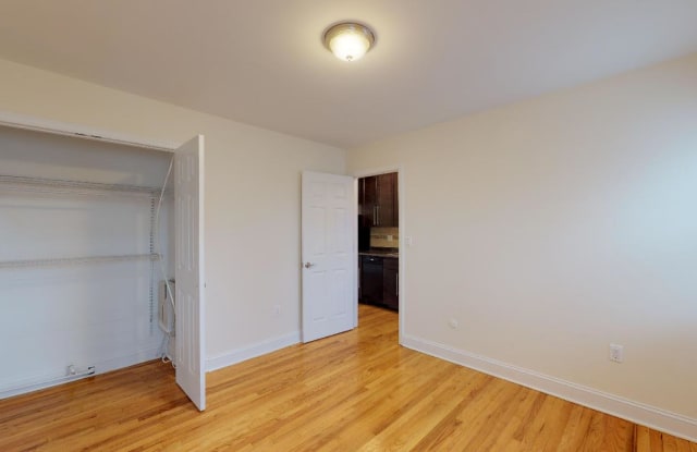Crestview Garden Apartments Gallery 2
