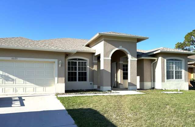 6025 NW Wolverine Road photos photos