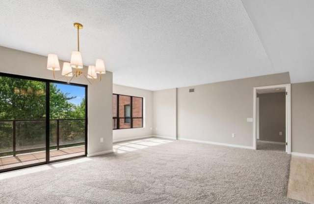 100 Breyer Dr Gallery 2