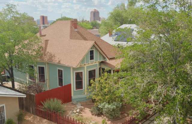 HISTORIC QUEEN ANNE 3 Bedroom 2 Bath photos photos