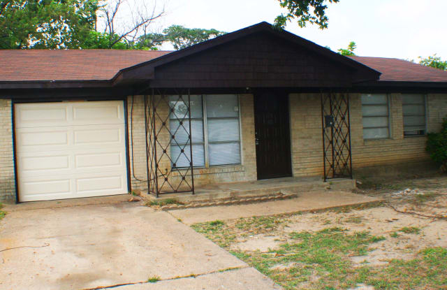 721 Ivywood Dr - 721 Ivywood Drive, Dallas, TX 75232