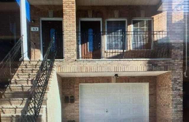 73 W 21ST ST photos photos