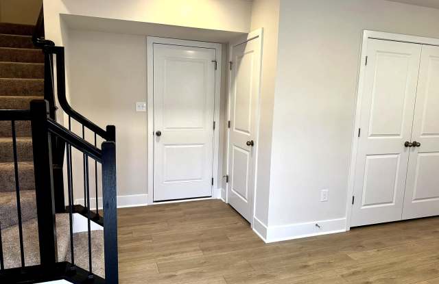 7817 BARRENSDALE Road Gallery 2