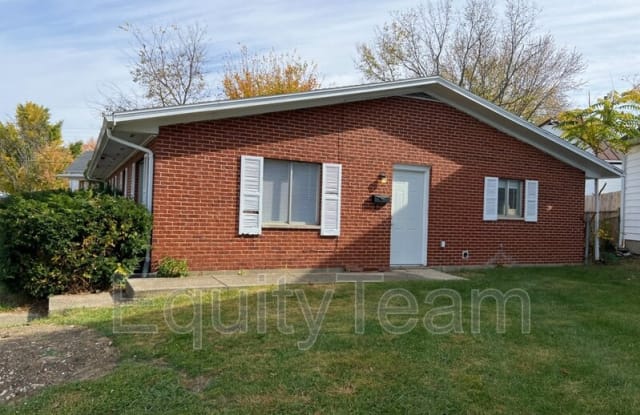 802 Clover St - 802 Clover Street, Dayton, OH 45410