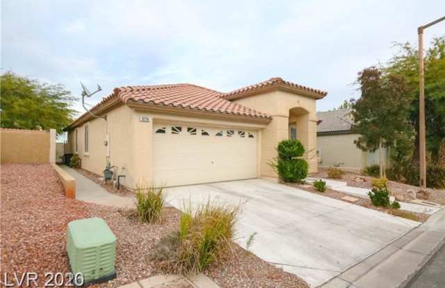 10736 Woodlore Gallery 2