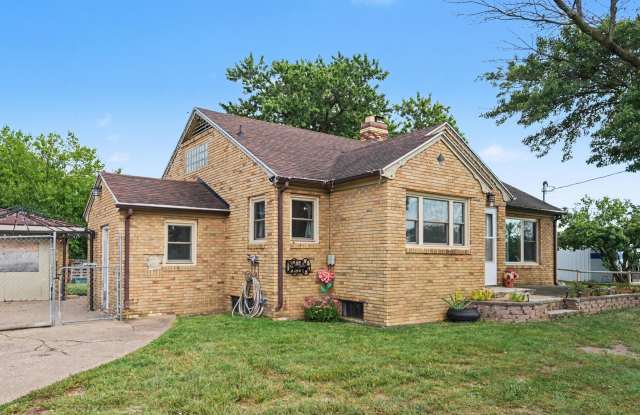 1397 M 139 Gallery 2