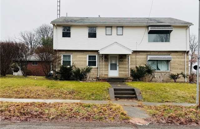 1602 Logan Avenue NW photos photos