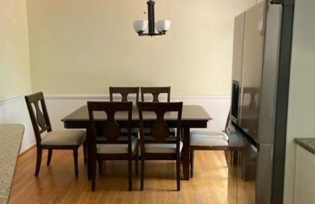 1107 WARE Street SW Gallery 4