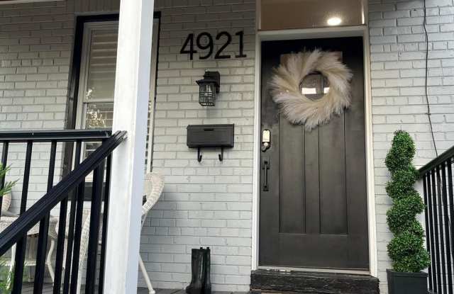 4921 N CAPITOL STREET NE Gallery 2