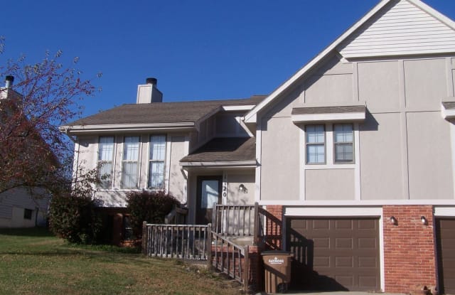 1120 Ridgeway Dr - 1120 Ridgeway Dr, Raymore, MO 64083