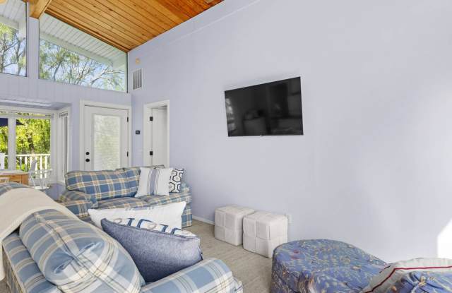 423 Dune Road Gallery 4