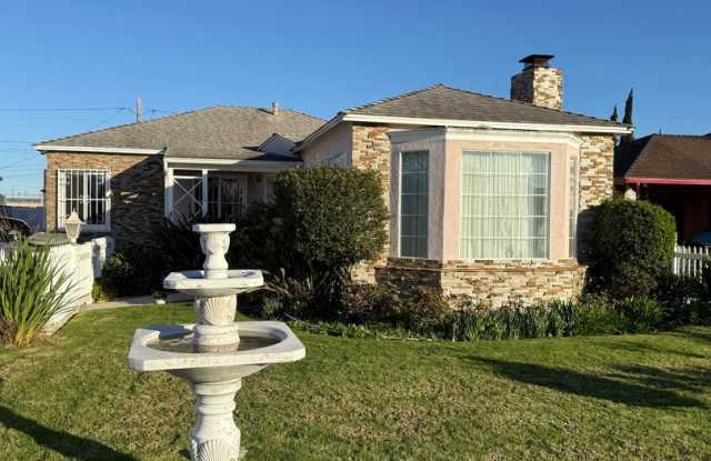 Charming 3BR/1.5BA Home with Cozy Fireplace photos photos Charming 3BR/1.5BA Home with Cozy Fireplace photos photos