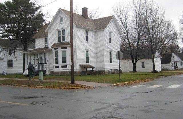 1121 6th Avenue E photos photos