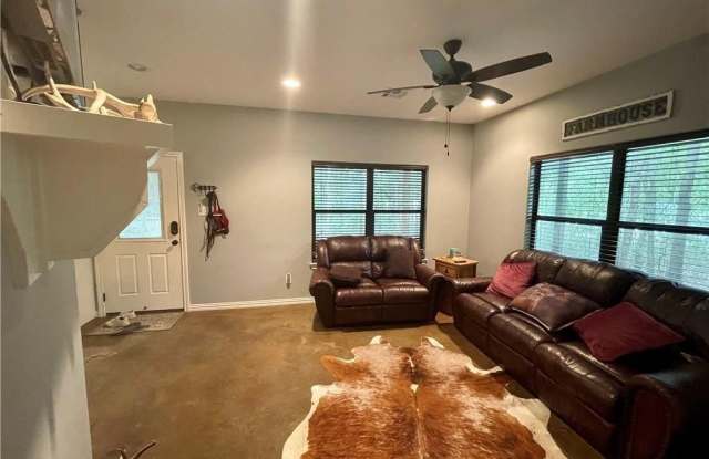 11357 Oak Lake Road Gallery 3