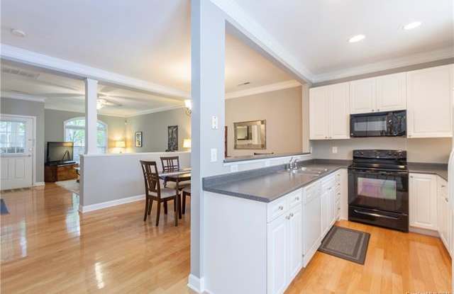 11037 Dundarrach Lane Gallery 3