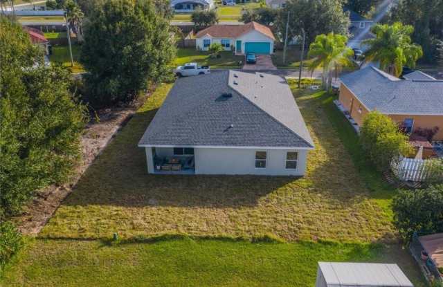 325 SALMON COURT Gallery 2