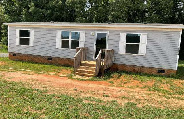 Cute Doublewide Home For Rent In West Lincoln County photos photos