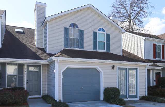 3 Bedrooms and a garage. Gallery 1