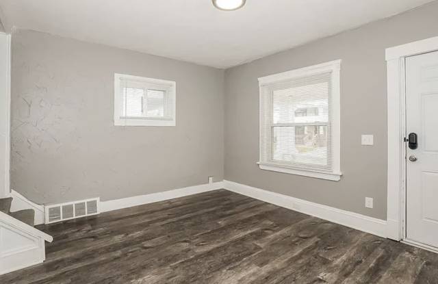 1822 Sundale Ave photos photos